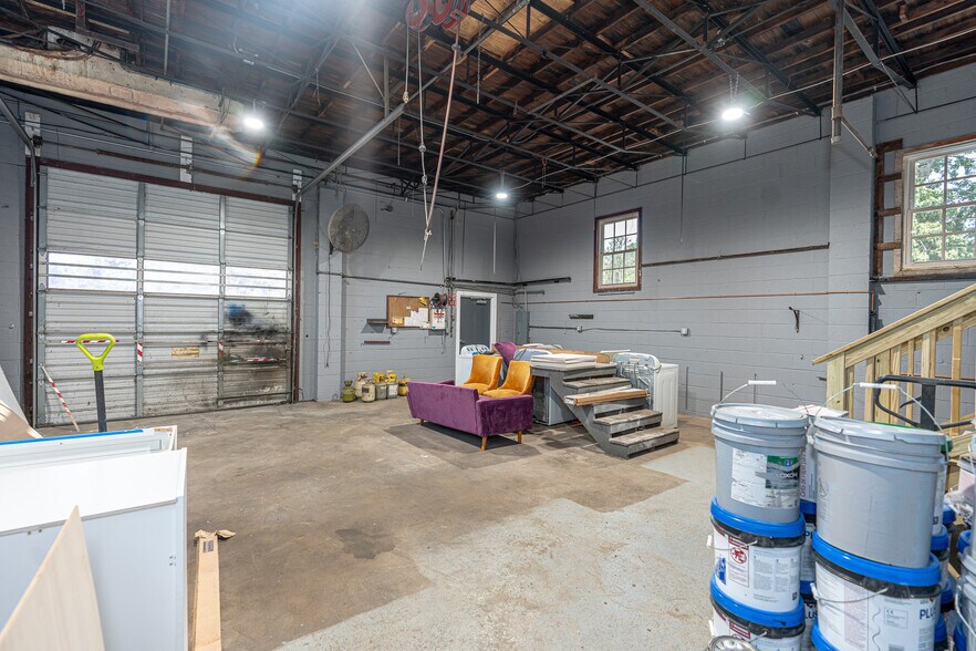 More Photos Of 730 S Marlyn Ave, Essex Flex For Lease