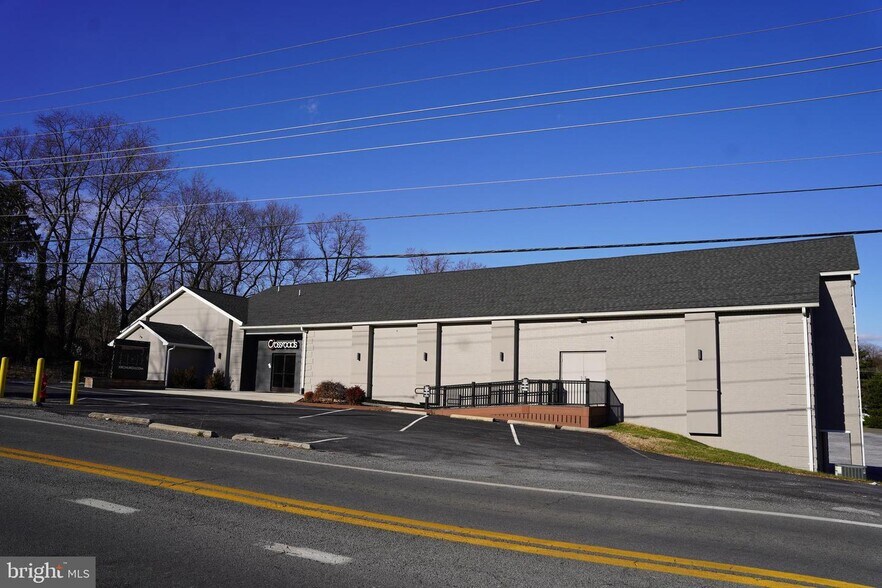 More Photos Of 7595 Martinsburg Pike, Shepherdstown Office For Sale