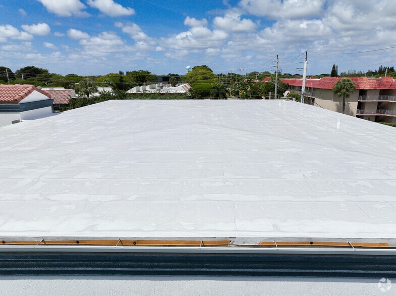 More Photos Of 811 SE 8th Ave, Deerfield Beach Office For Lease