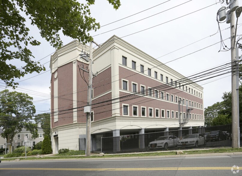 More Photos Of 7 High St, Huntington Office For Lease