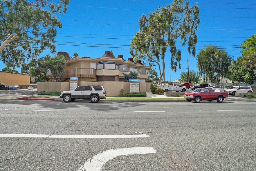 More Photos Of 11311 La Mirada Blvd, Whittier Medical For Lease