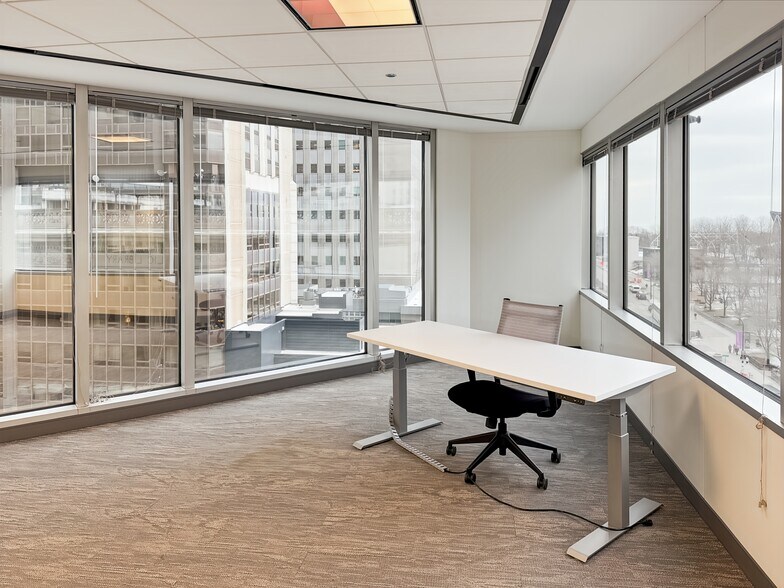 More Photos Of 150 N Michigan Ave, Chicago Coworking Space