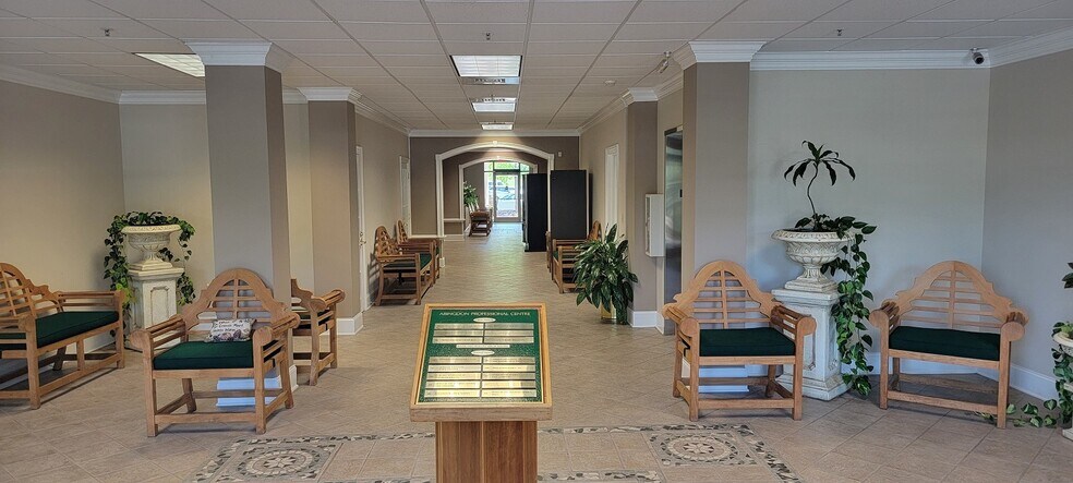More Photos Of 100 Abingdon Pl, Abingdon Medical For Lease