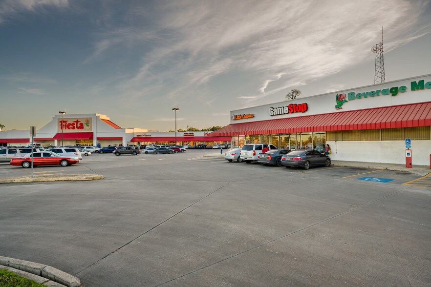 More Photos Of 9419 Tidwell Rd, Houston Unknown For Lease