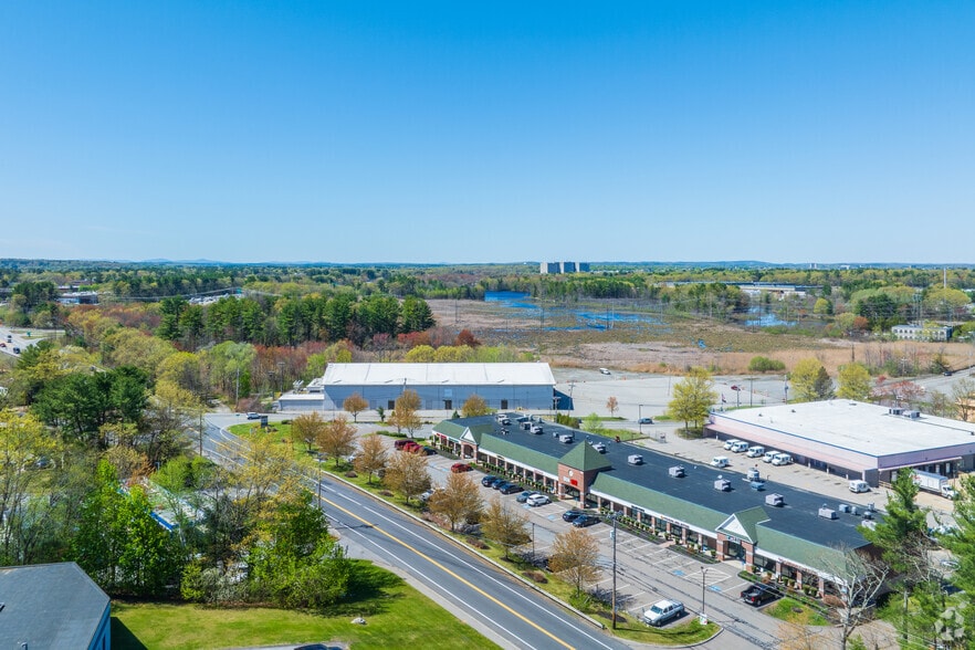 More Photos Of 99 Chelmsford Rd, Billerica Restaurant For Sale