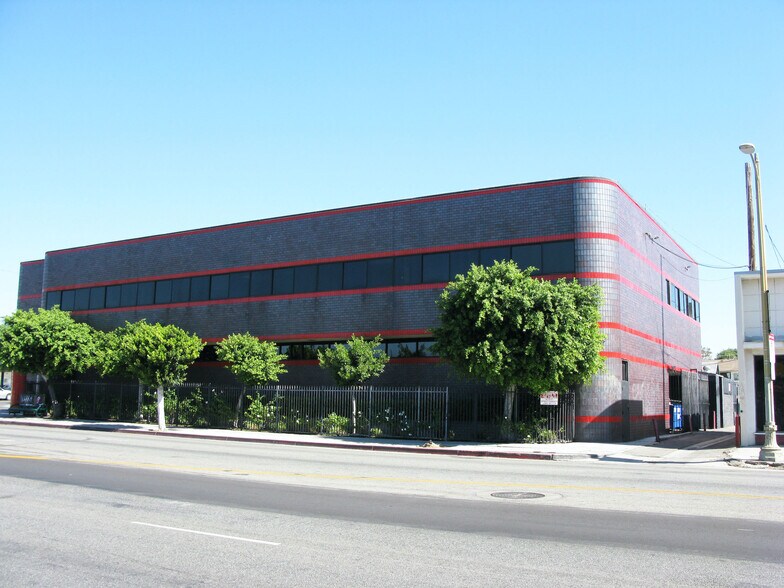 More Photos Of 870 Vine St, Los Angeles Office For Sale
