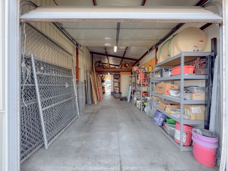 More Photos Of 210-212 N Pine St, Ponca City Light Distribution For Sale