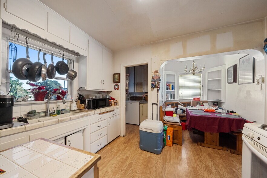 More Photos Of 339-341 E 220th St, Carson Multifamily For Sale