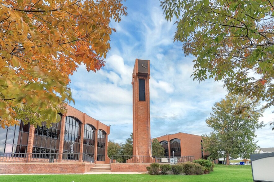 More Photos Of 14221 E 4th Ave, Aurora Office For Sale