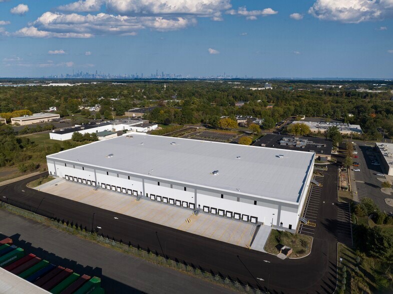 More Photos Of 110 Belmont Dr, Somerset Warehouse For Lease