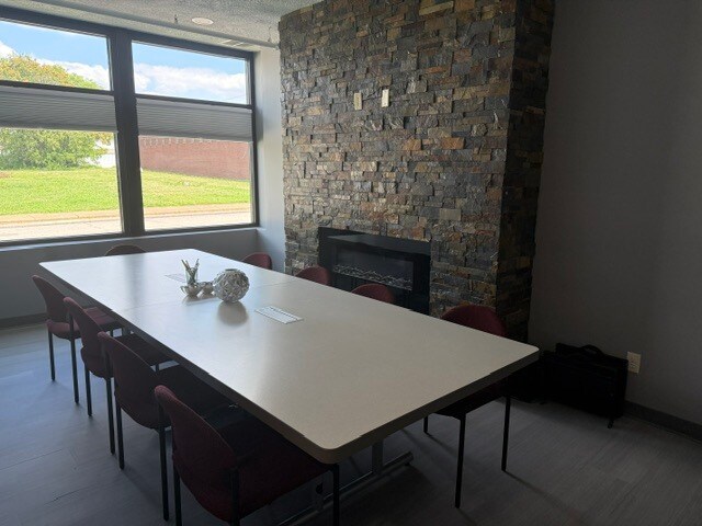 More Photos Of 1015 W Indiana St, Evansville Office For Lease