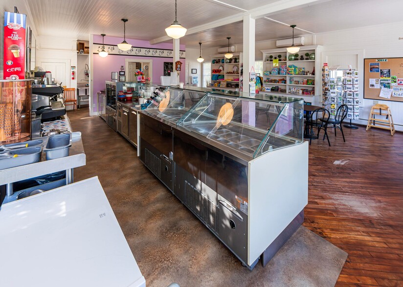 More Photos Of 1276 Surry Rd, Surry Freestanding For Sale