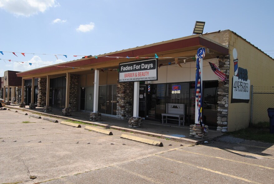 More Photos Of 1438-1450 Texas Ave, Texas City Storefront For Sale
