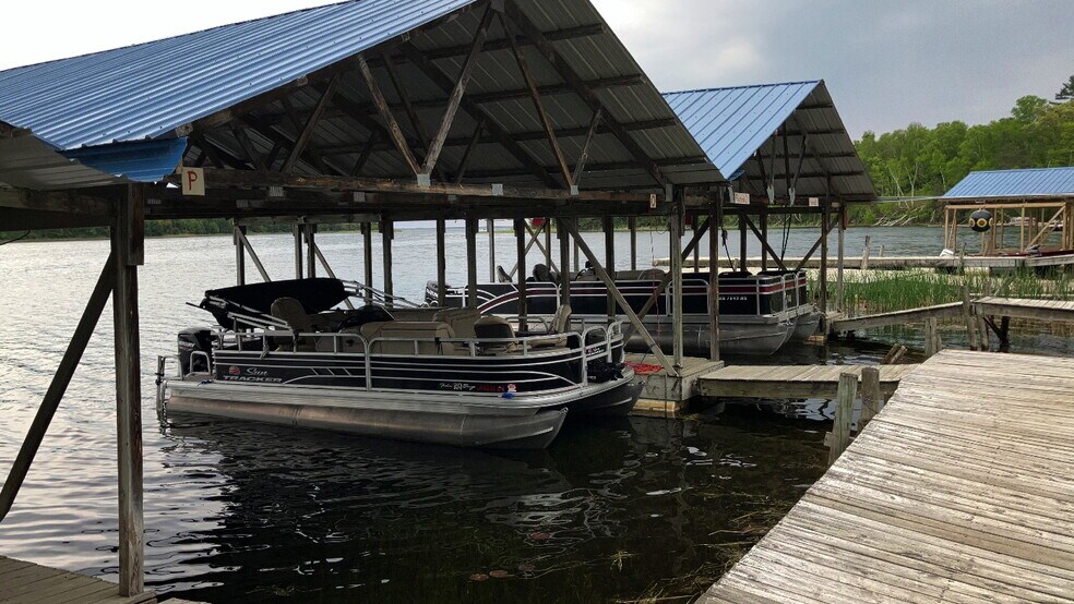 More Photos Of 952 River Dr NW, Bena Hotel For Sale