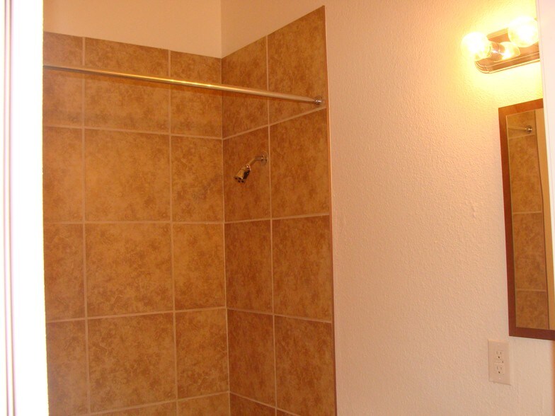 More Photos Of 10501 Croetto Way, Rancho Cordova Apartments For Sale