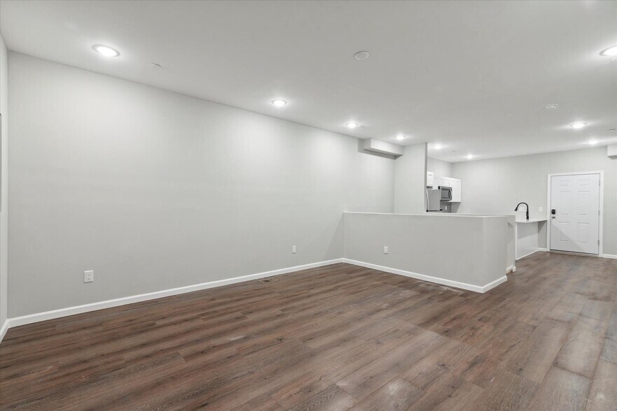 More Photos Of 1230 N Marshall St, Philadelphia Apartments For Sale