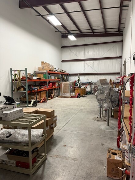 More Photos Of 7927-7939 Red Granite Loop, Colorado Springs Warehouse For Lease