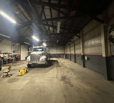 More Photos Of 17871 Janesville Rd, Muskego Auto Repair For Lease