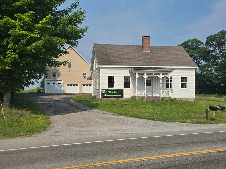 Primary Photo Of 1642 Atlantic Hwy, Warren Apartments For Sale
