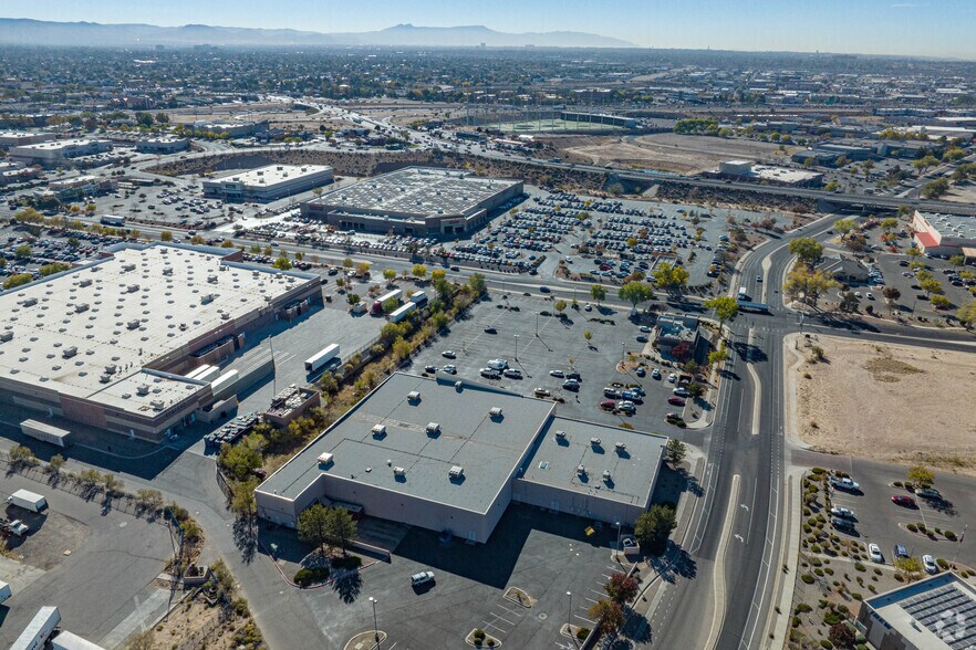 More Photos Of 1405-1409 Renaissance Blvd NE, Albuquerque General Retail For Sale