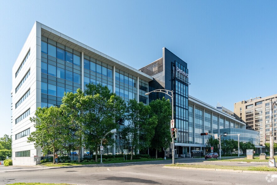 Primary Photo Of 2505 Boul Laurier, Québec Office For Lease