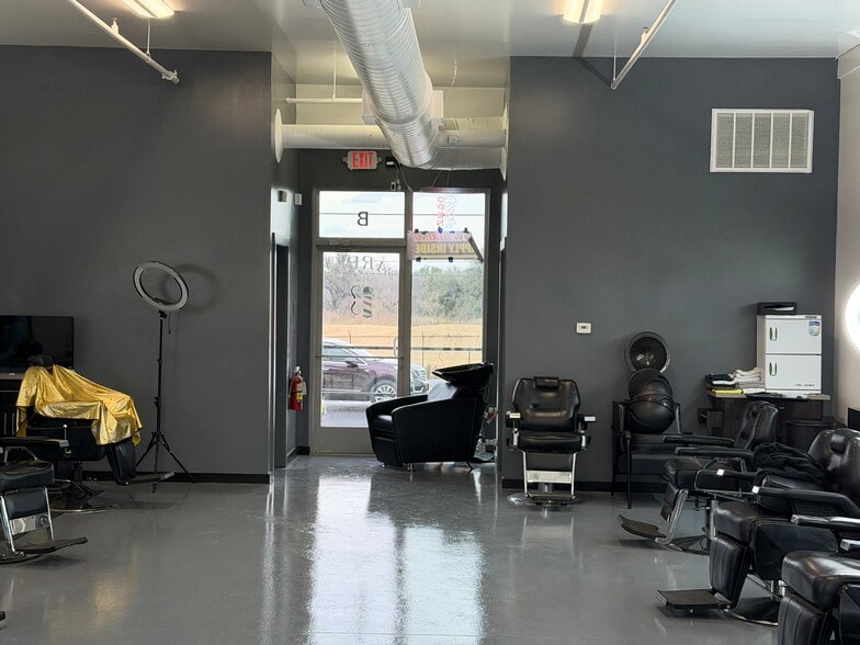 More Photos Of 4507 E Martin Luther King Jr Blvd, Austin Apartments For Sale