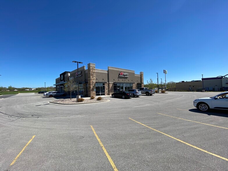 More Photos Of 2394 Costco Way, Bellevue Storefront Retail Office For Lease