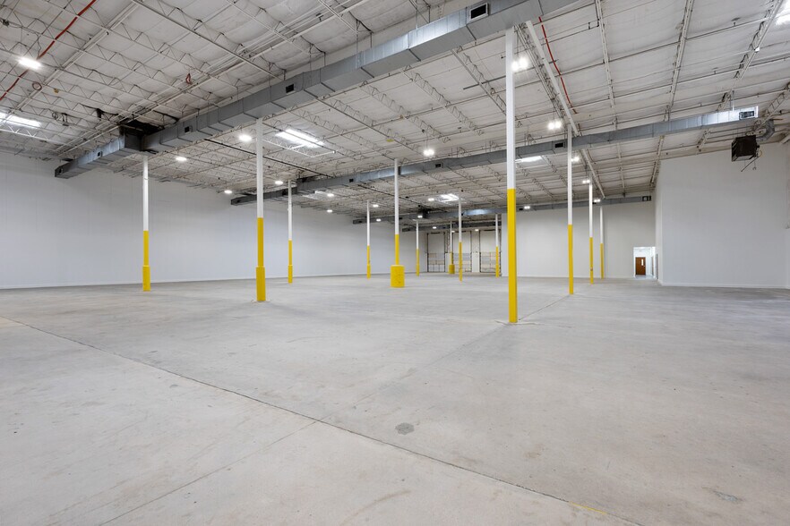 More Photos Of 2600 McHale Ct, Austin Unknown For Lease