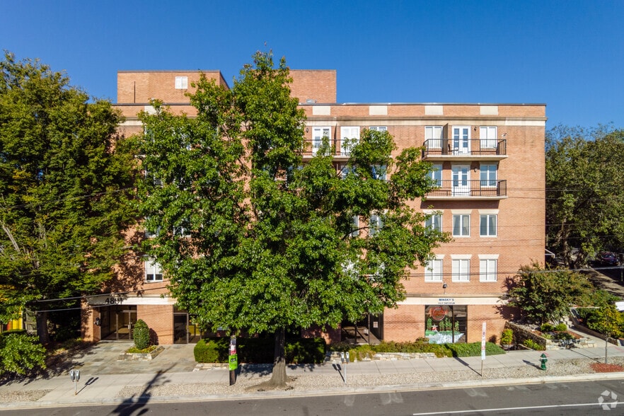 More Photos Of 4801 Wisconsin Ave NW, Washington Office For Sale