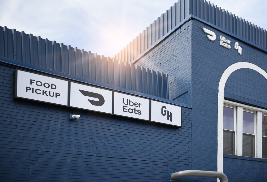 More Photos Of 451 Melwood Ave, Pittsburgh Fast Food For Lease