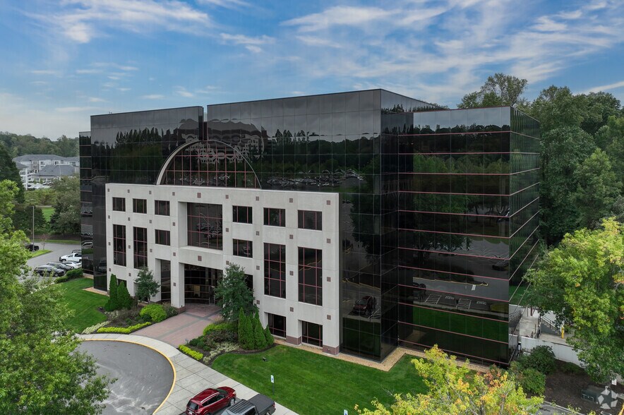 More Photos Of 7501 Boulder View Dr, North Chesterfield Unknown For Lease