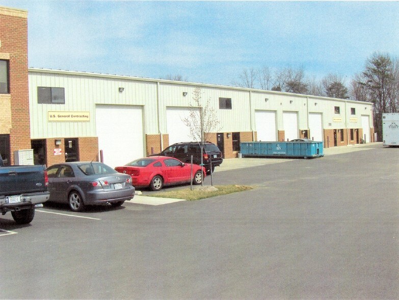 More Photos Of 9479 Hawkins Dr, Manassas Distribution For Lease