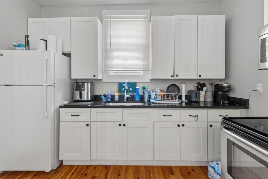 More Photos Of 94 Morris St, Charleston Apartments For Sale