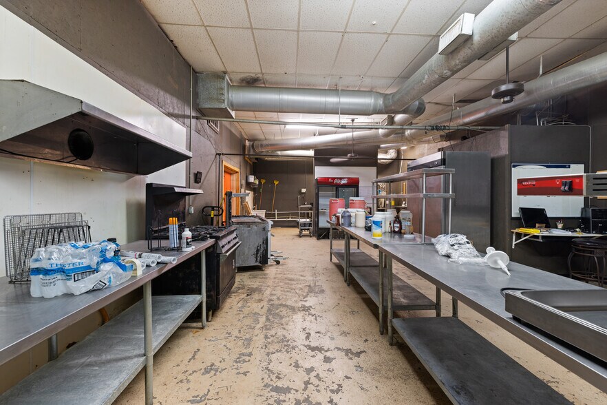 More Photos Of 6598 OK-98 Highway, Wright City Flex For Sale