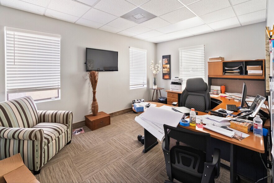 More Photos Of 3316 Florida Ave, Kenner Office For Sale