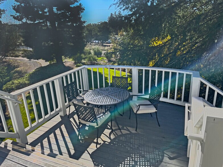 More Photos Of 412 Aviation Blvd, Santa Rosa Office For Lease