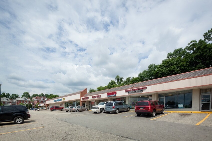 More Photos Of 400 E Pittsburgh St, Greensburg Drugstore For Lease