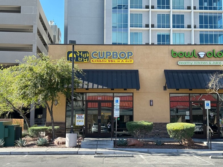 More Photos Of 4680 S Maryland Pky, Las Vegas Restaurant For Lease