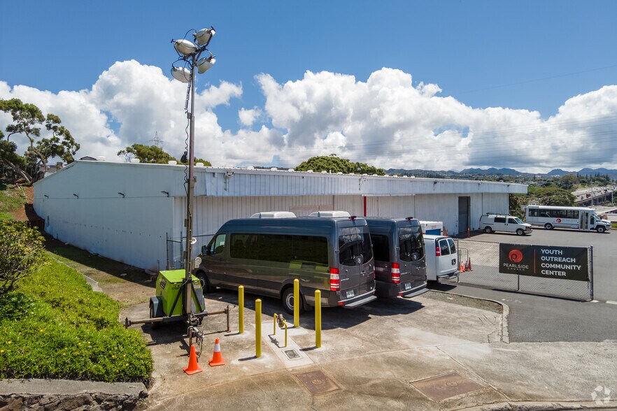 More Photos Of 98-810 Moanalua Rd, Aiea Unknown For Lease