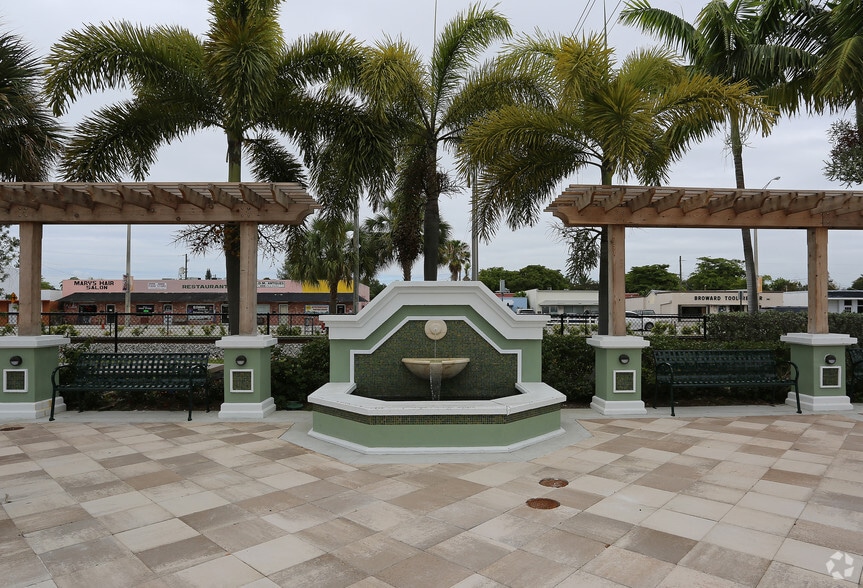 More Photos Of 3496 NE 12th Ter, Oakland Park Warehouse For Sale