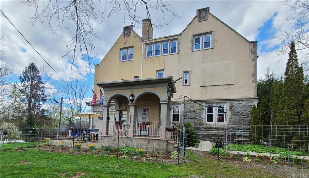 More Photos Of 48 Loomis Village Rd, Liberty Apartments For Sale