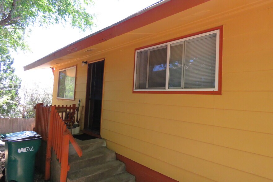 More Photos Of 326 Jefferson St, Klamath Falls Multifamily For Sale