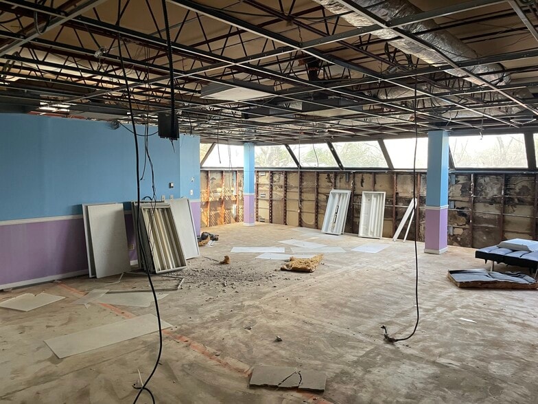 More Photos Of 2981 Church St, East Point Medical For Sale