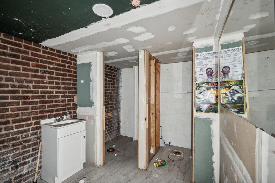 More Photos Of 2901 N 18th St, Philadelphia Warehouse For Sale