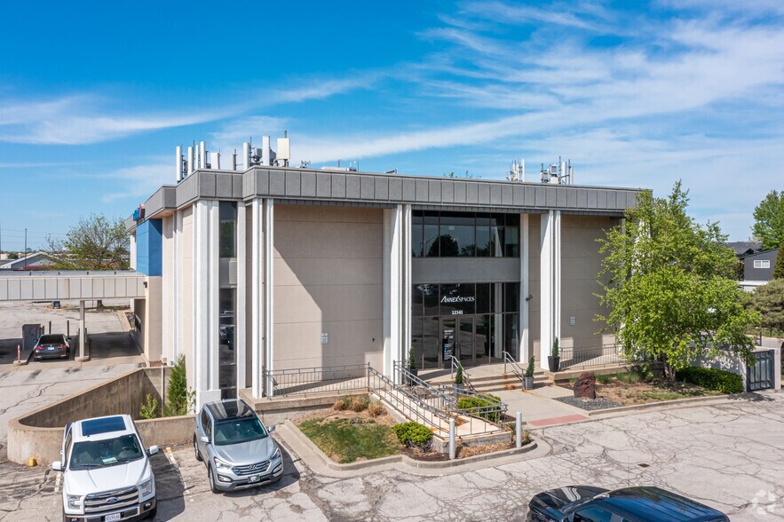 More Photos Of 12345 W 95th St, Lenexa Coworking Space