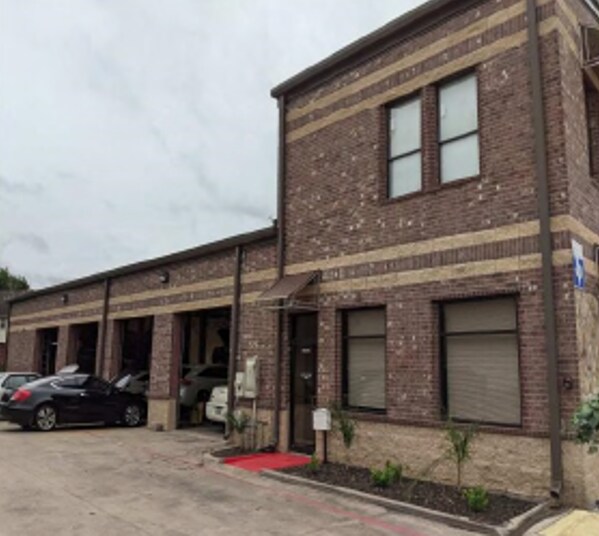 More Photos Of 3007 Texas Pky, Missouri City Auto Repair For Lease