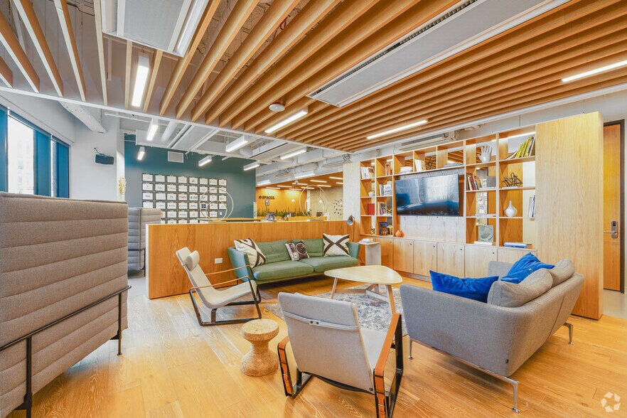 More Photos Of 1201 2nd Ave, Seattle Coworking Space