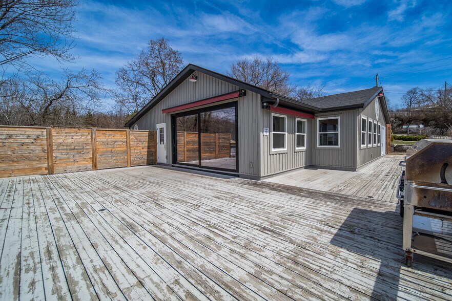 More Photos Of 1004 Medical Center Rd, Sharbot Lake Restaurant For Sale