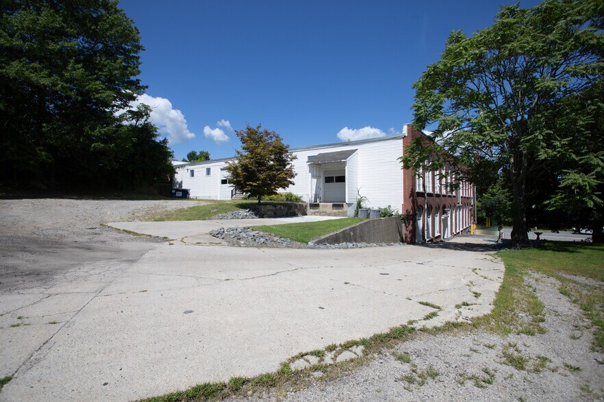 More Photos Of 15 Shaw St, Fall River Manufacturing For Lease