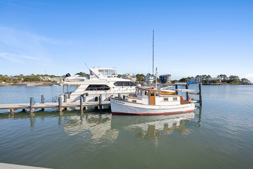 More Photos Of 275 Timber Island Rd, Carrabelle Restaurant For Sale